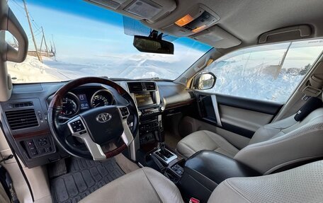 Toyota Land Cruiser Prado 150 рестайлинг 2, 2010 год, 3 200 000 рублей, 2 фотография