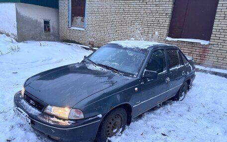 Daewoo Nexia I рестайлинг, 1997 год, 100 000 рублей, 2 фотография