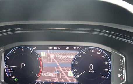 Volkswagen T-Roc I, 2023 год, 1 890 000 рублей, 13 фотография