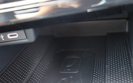 Volkswagen T-Roc I, 2023 год, 1 890 000 рублей, 20 фотография