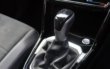 Volkswagen T-Roc I, 2023 год, 1 890 000 рублей, 19 фотография