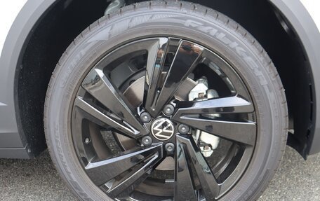 Volkswagen T-Roc I, 2023 год, 1 890 000 рублей, 37 фотография