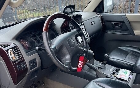 Mitsubishi Montero III, 2002 год, 740 000 рублей, 13 фотография