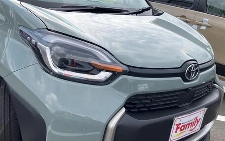 Toyota Sienta, 2022 год, 1 310 007 рублей, 7 фотография