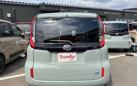 Toyota Sienta, 2022 год, 1 310 007 рублей, 5 фотография