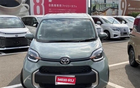 Toyota Sienta, 2022 год, 1 310 007 рублей, 2 фотография