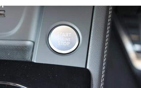 Audi A4, 2022 год, 2 190 000 рублей, 28 фотография