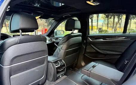 BMW 5 серия, 2019 год, 7 900 000 рублей, 16 фотография