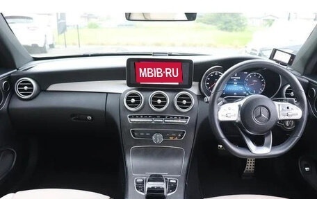 Mercedes-Benz C-Класс, 2018 год, 1 930 007 рублей, 10 фотография