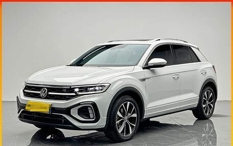 Volkswagen T-Roc, 2025 год, 1 899 000 рублей, 2 фотография