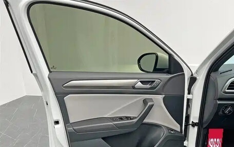 Volkswagen T-Roc, 2025 год, 1 899 000 рублей, 13 фотография