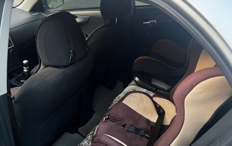 Toyota Corolla, 2011 год, 800 000 рублей, 5 фотография