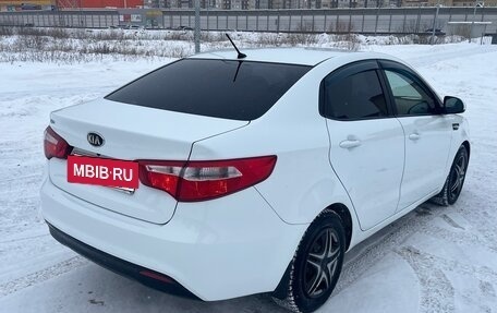 KIA Rio III рестайлинг, 2014 год, 860 000 рублей, 4 фотография