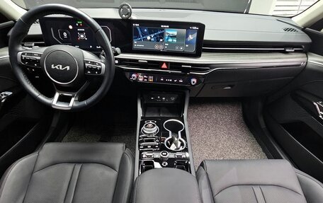 KIA K5, 2022 год, 2 150 855 рублей, 5 фотография