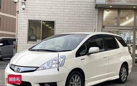 Honda Fit Shuttle I рестайлинг, 2013 год, 687 000 рублей, 2 фотография