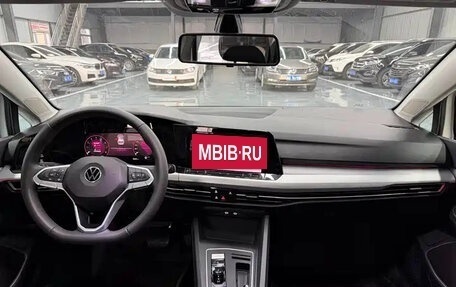 Volkswagen Golf VIII, 2024 год, 1 899 000 рублей, 9 фотография