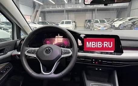 Volkswagen Golf VIII, 2024 год, 1 899 000 рублей, 7 фотография