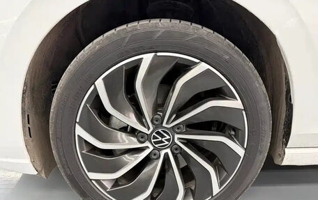 Volkswagen Golf VIII, 2024 год, 1 899 000 рублей, 15 фотография