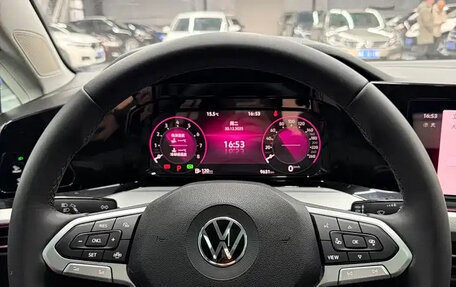 Volkswagen Golf VIII, 2024 год, 1 899 000 рублей, 17 фотография