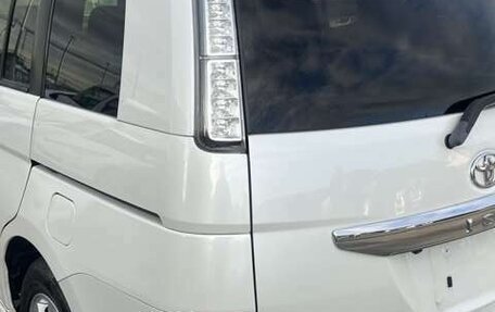 Toyota ISis I, 2017 год, 1 100 000 рублей, 9 фотография