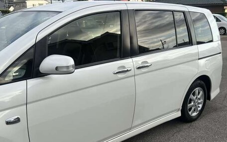 Toyota ISis I, 2017 год, 1 100 000 рублей, 7 фотография