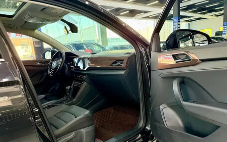 Volkswagen Tharu, 2023 год, 1 800 000 рублей, 10 фотография