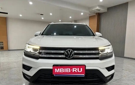 Volkswagen Tharu, 2023 год, 1 780 000 рублей, 2 фотография