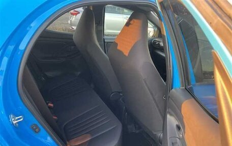 Toyota Yaris, 2022 год, 1 030 000 рублей, 18 фотография