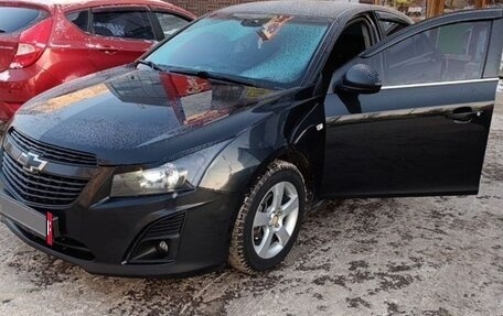 Chevrolet Cruze II, 2013 год, 750 000 рублей, 3 фотография