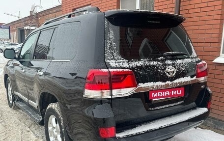 Toyota Land Cruiser 200, 2018 год, 6 750 000 рублей, 7 фотография