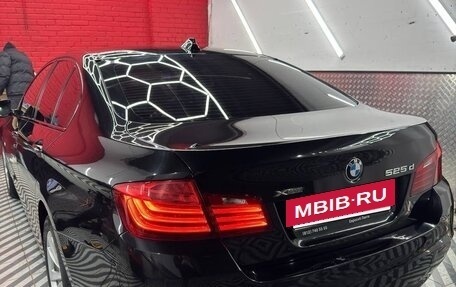 BMW 5 серия, 2015 год, 1 850 000 рублей, 4 фотография