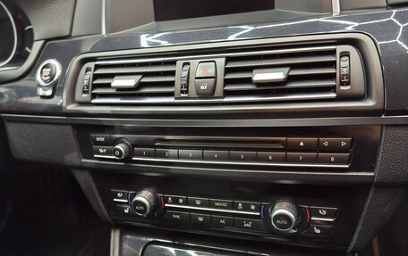 BMW 5 серия, 2015 год, 1 850 000 рублей, 14 фотография