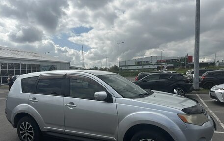 Mitsubishi Outlander III рестайлинг 3, 2009 год, 1 100 000 рублей, 2 фотография