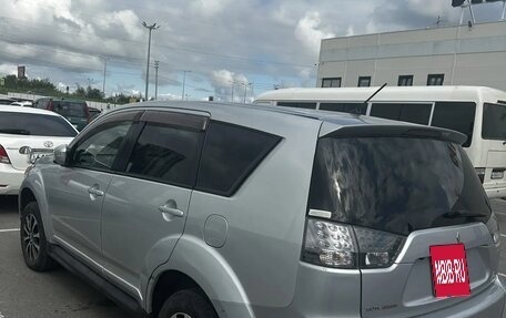 Mitsubishi Outlander III рестайлинг 3, 2009 год, 1 100 000 рублей, 3 фотография