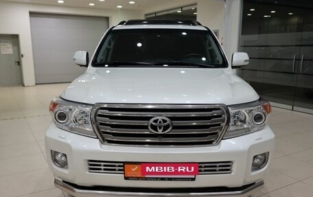 Toyota Land Cruiser 200, 2014 год, 3 889 000 рублей, 2 фотография