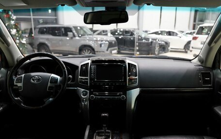 Toyota Land Cruiser 200, 2014 год, 3 889 000 рублей, 11 фотография