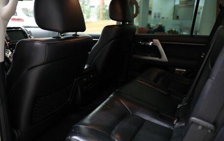 Toyota Land Cruiser 200, 2014 год, 3 889 000 рублей, 18 фотография