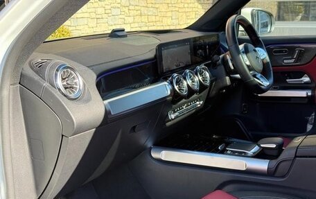 Mercedes-Benz GLB, 2023 год, 3 700 000 рублей, 14 фотография