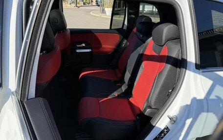 Mercedes-Benz GLB, 2023 год, 3 700 000 рублей, 21 фотография