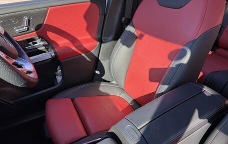 Mercedes-Benz GLB, 2023 год, 3 700 000 рублей, 15 фотография