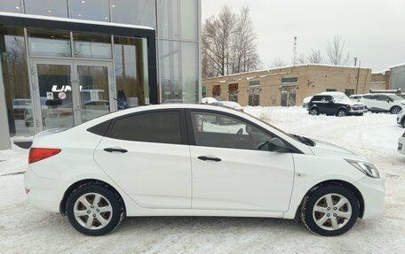 Hyundai Solaris II рестайлинг, 2012 год, 599 000 рублей, 6 фотография