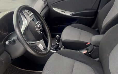 Hyundai Solaris II рестайлинг, 2012 год, 599 000 рублей, 11 фотография