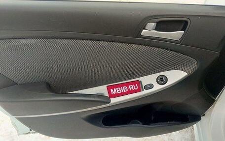 Hyundai Solaris II рестайлинг, 2012 год, 599 000 рублей, 9 фотография