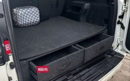 Toyota Land Cruiser Prado 150 рестайлинг 2, 2020 год, 4 900 000 рублей, 9 фотография