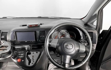 Toyota Wish II, 2003 год, 569 000 рублей, 15 фотография