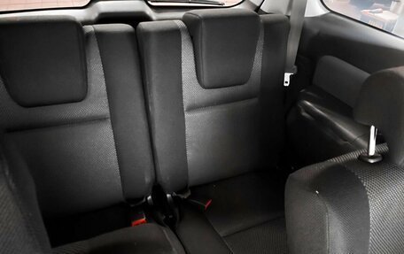 Toyota Wish II, 2003 год, 569 000 рублей, 20 фотография