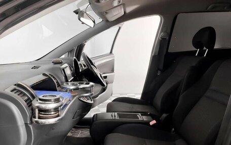 Toyota Wish II, 2003 год, 569 000 рублей, 16 фотография