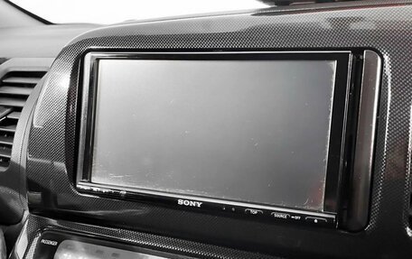 Toyota Wish II, 2003 год, 569 000 рублей, 19 фотография