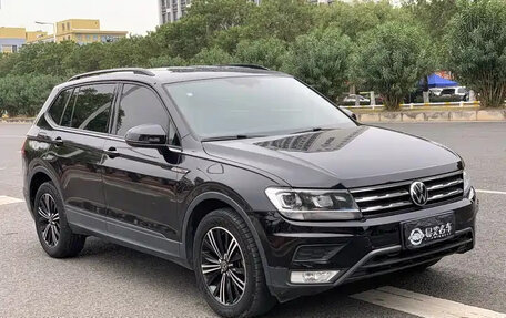 Volkswagen Tiguan II, 2021 год, 1 680 004 рублей, 1 фотография