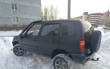 Chevrolet Niva I рестайлинг, 2004 год, 260 000 рублей, 4 фотография